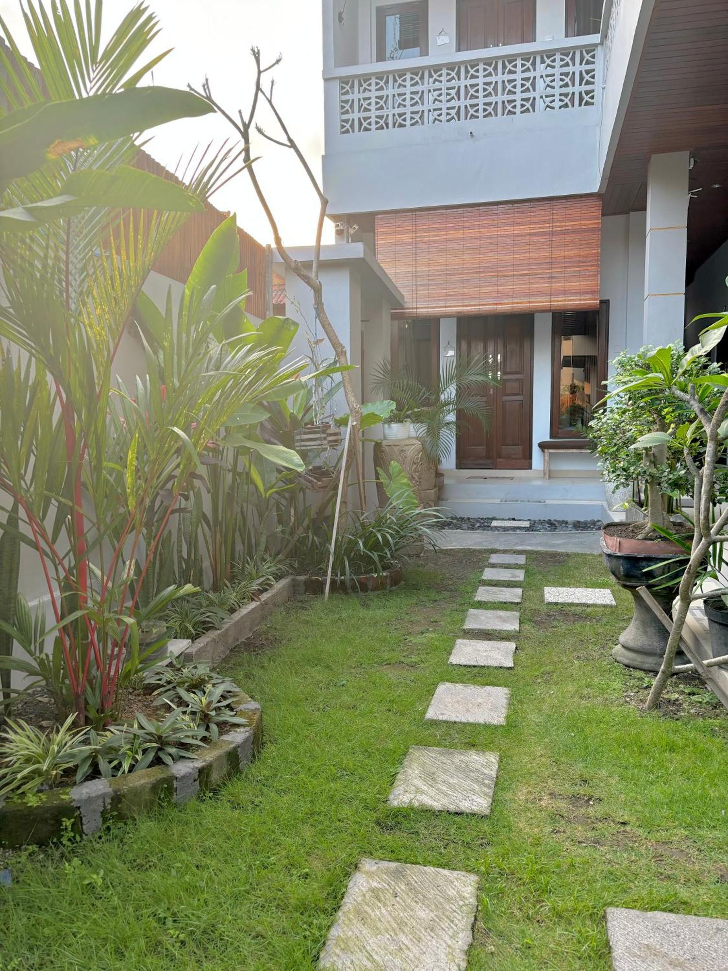 The Lima Home Stay In Canggu מראה חיצוני תמונה