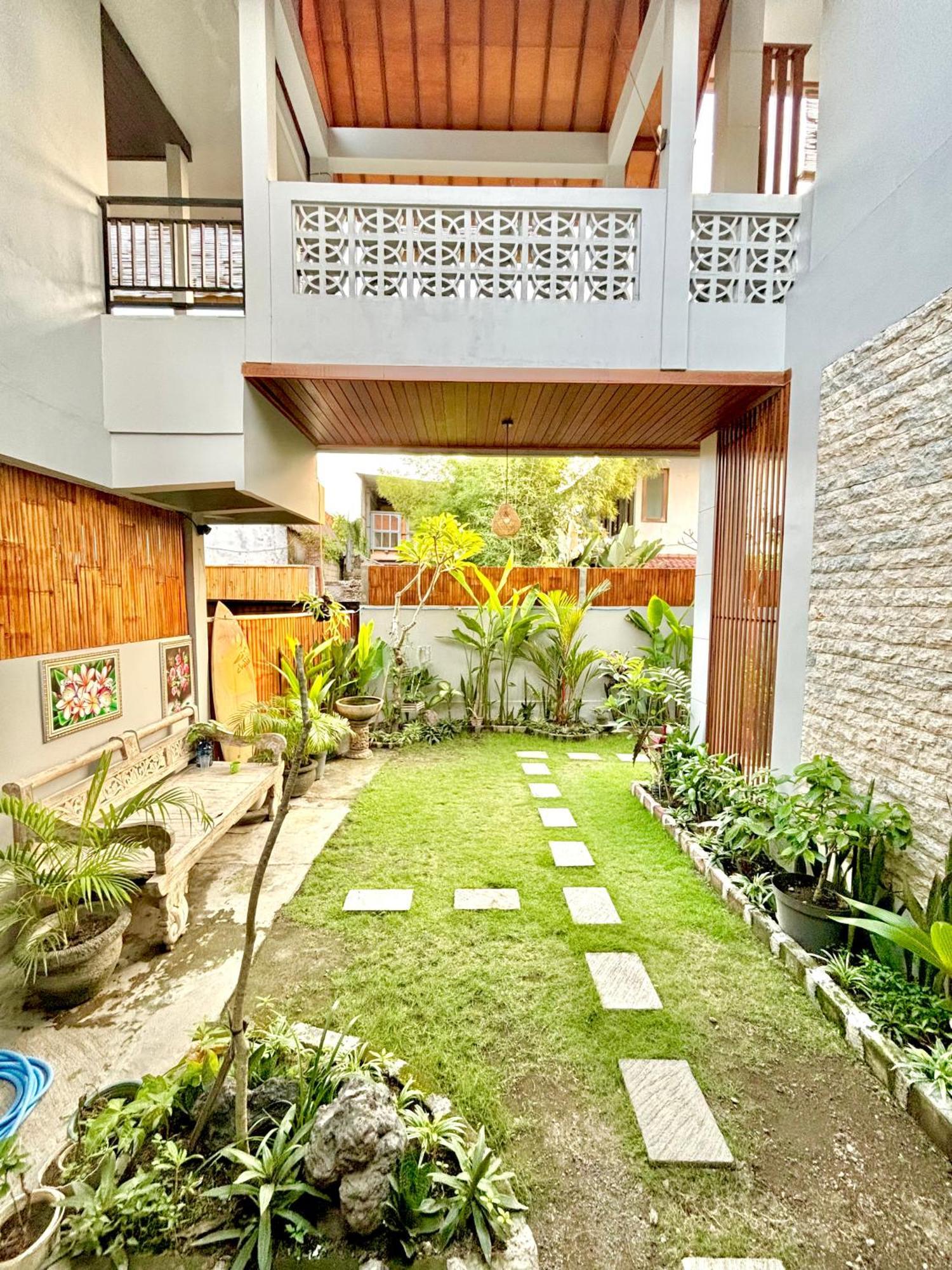 The Lima Home Stay In Canggu מראה חיצוני תמונה