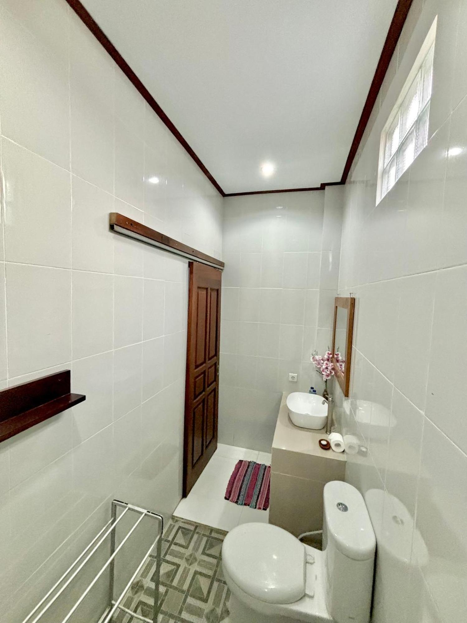The Lima Home Stay In Canggu מראה חיצוני תמונה